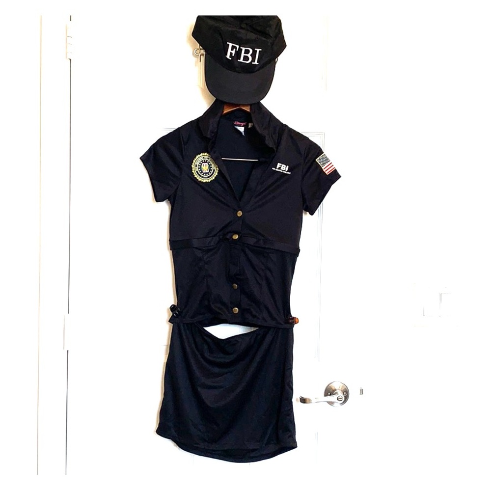 Costume